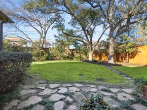4506 Bryn Mawr Lane, Houston TX 77027