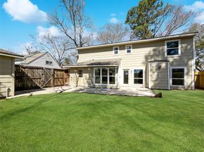 515 Rosewood Drive, Shenandoah TX 77381