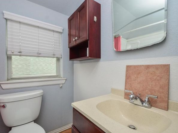 3211 Beauchamp Street, Houston TX 77009