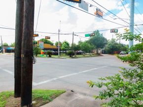 703 76th Street, Houston TX 77012