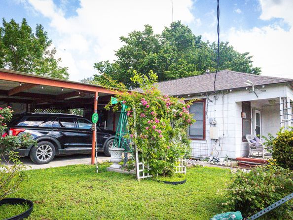 703 76th Street, Houston TX 77012