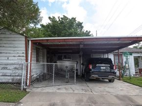 703 76th Street, Houston TX 77012