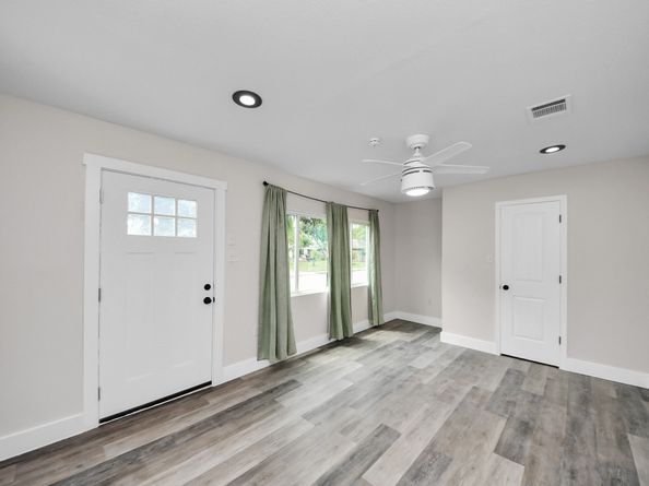 5903 Belneath Street, Houston TX 77033