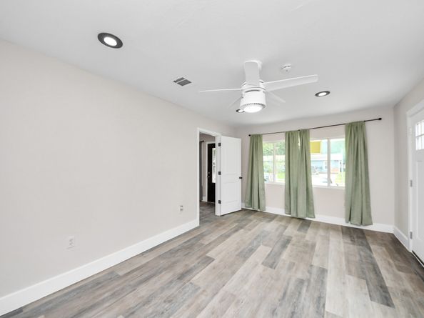 5903 Belneath Street, Houston TX 77033