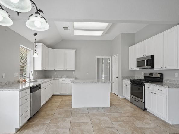 1722 Calmar Drive, Spring TX 77386