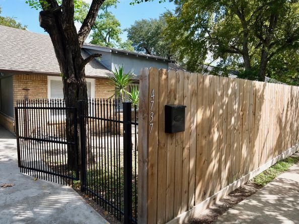 4737 Jefferson Street, Houston TX 77023