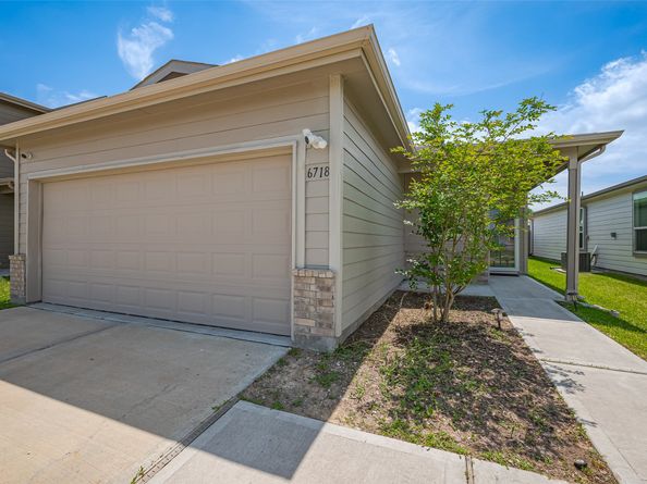 6718 Forbes Run Drive, Houston TX 77075