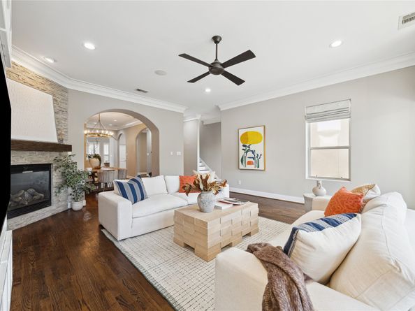 6310 Taggart Street B, Houston TX 77007