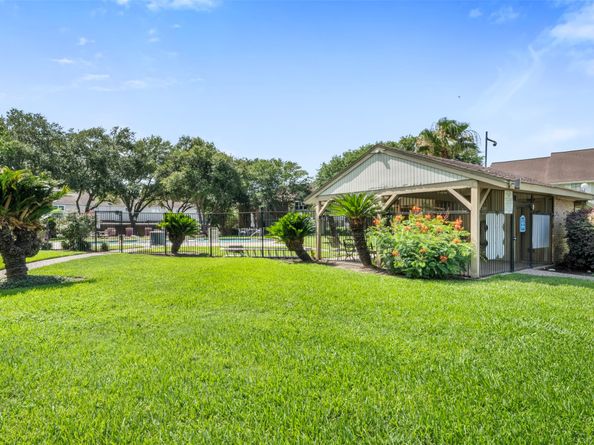 9501 Fondren Road 9, Houston TX 77074