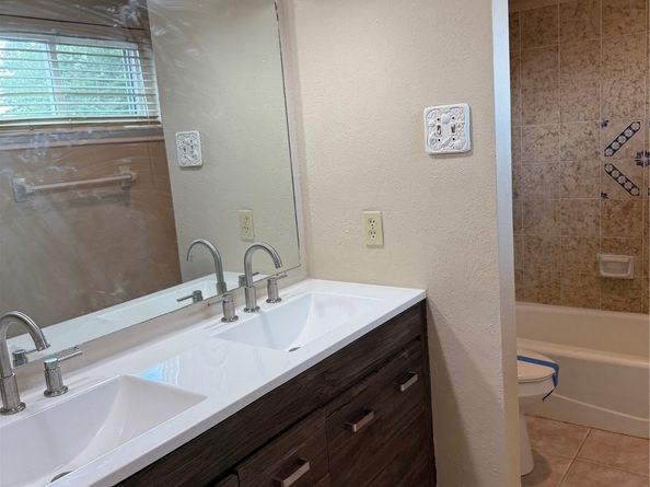 6922 Addicks Clodine Road, Houston TX 77083