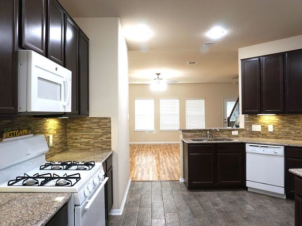 10615 Chestnut Pathway, Tomball TX 77375