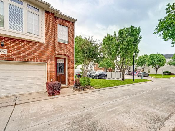 1772 Aden Drive, Houston TX 77003