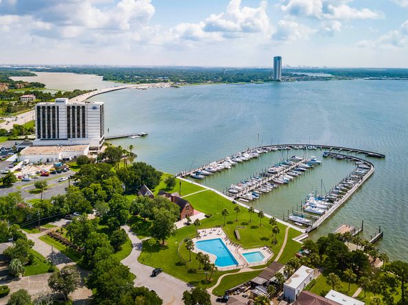 18107 Bal Harbour Drive, Nassau Bay TX 77058