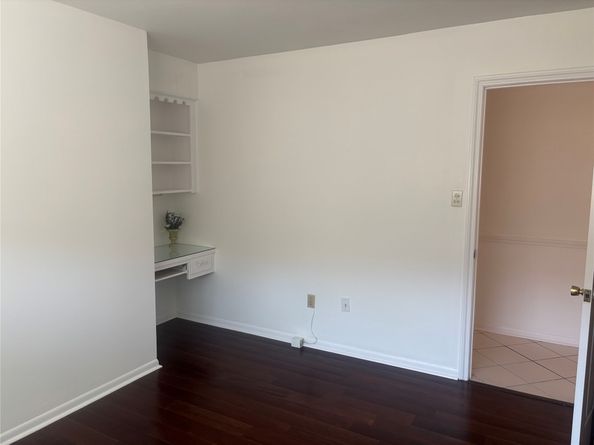1006 Baymeadow Drive, Houston TX 77062
