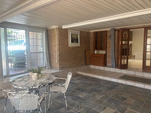 1006 Baymeadow Drive, Houston TX 77062