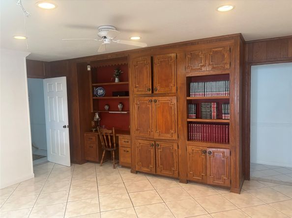 1006 Baymeadow Drive, Houston TX 77062