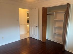 1006 Baymeadow Drive, Houston TX 77062