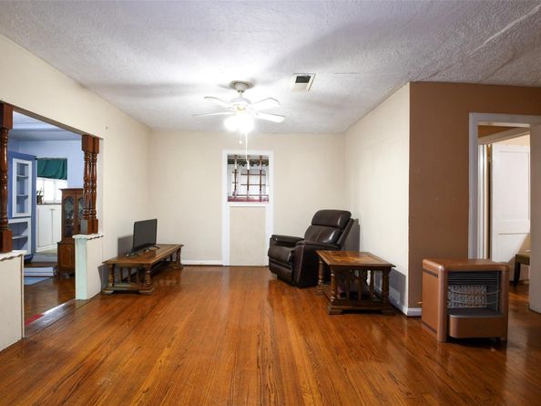 3614 Billingsley Street, Houston TX 77009