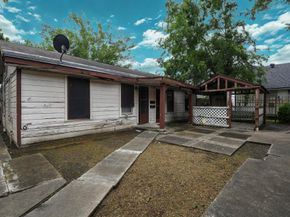 3614 Billingsley Street, Houston TX 77009