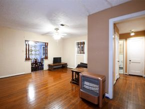 3614 Billingsley Street, Houston TX 77009