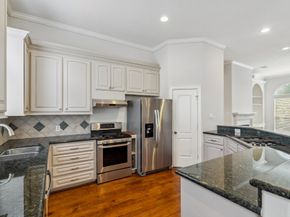 2218 Bellefontaine Street B, Houston TX 77030