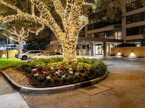14 Greenway Plaza 12L, Houston TX 77046