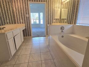 2719 Pirates Gold Circle, Friendswood TX 77546