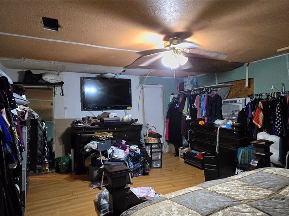 9438 Everglade Drive, Houston TX 77078