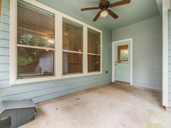 130 W Montfair Boulevard, The Woodlands TX 77382