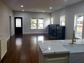 4313 Polk Street, Houston TX 77023