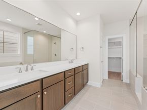 2708 Grand Fountains Drive H, Houston TX 77054