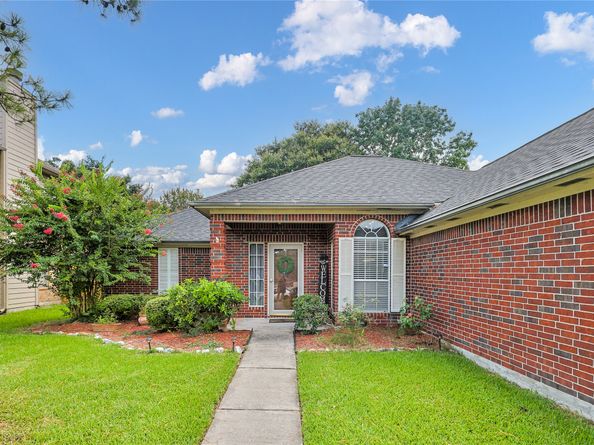 16114 Arborlea Drive, Friendswood TX 77546
