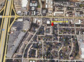 2030 Plantation Drive B2, Conroe TX 77301