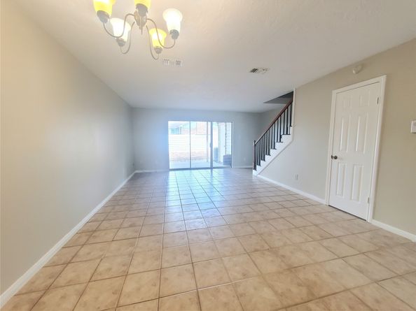 2030 Plantation Drive B2, Conroe TX 77301