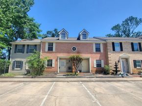 2030 Plantation Drive B2, Conroe TX 77301