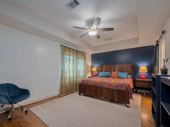 308 Dennis Street, Houston TX 77006