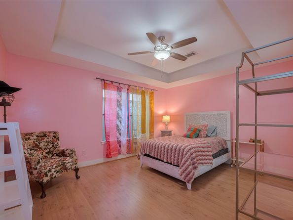 308 Dennis Street, Houston TX 77006