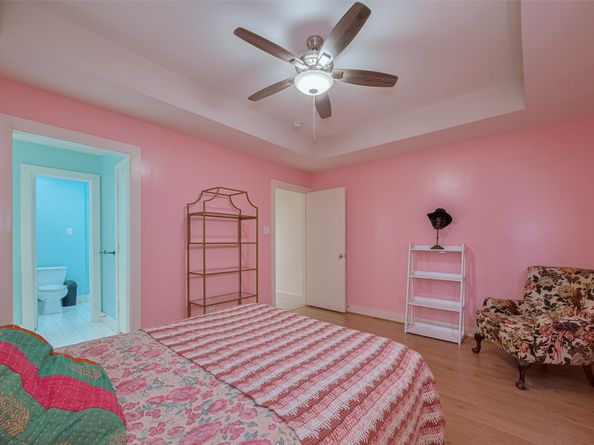 308 Dennis Street, Houston TX 77006