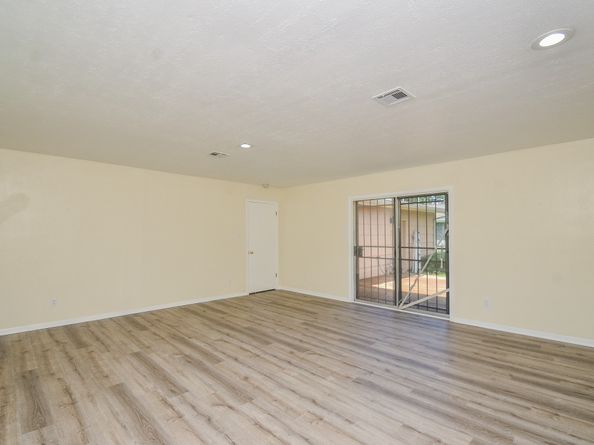 8515 Glenbrae Street, Houston TX 77061