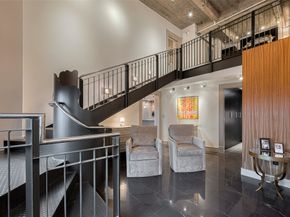 915 Franklin Street 9N, Houston TX 77002