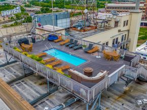 915 Franklin Street 9N, Houston TX 77002