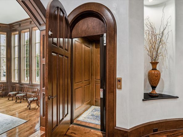 3643 Olympia Drive, Houston TX 77019