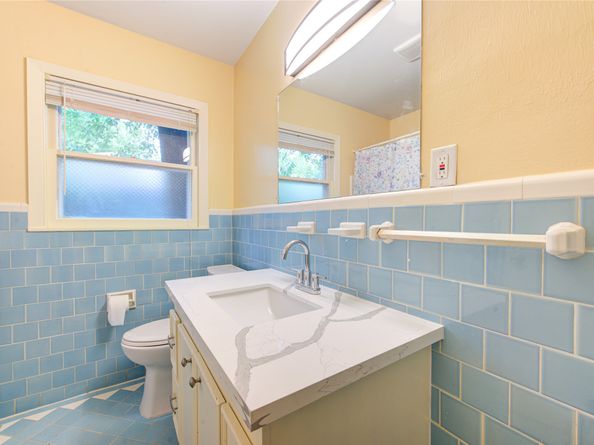 4046 Woodfin Street, Houston TX 77025