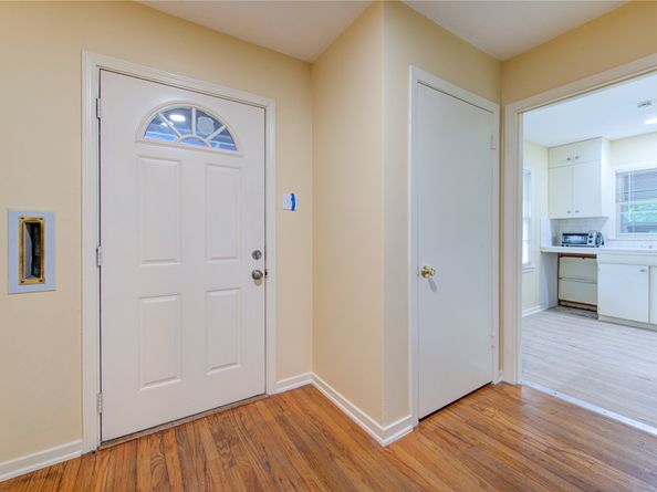 4046 Woodfin Street, Houston TX 77025