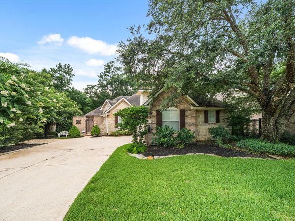 47 Dresden Place, The Woodlands TX 77382