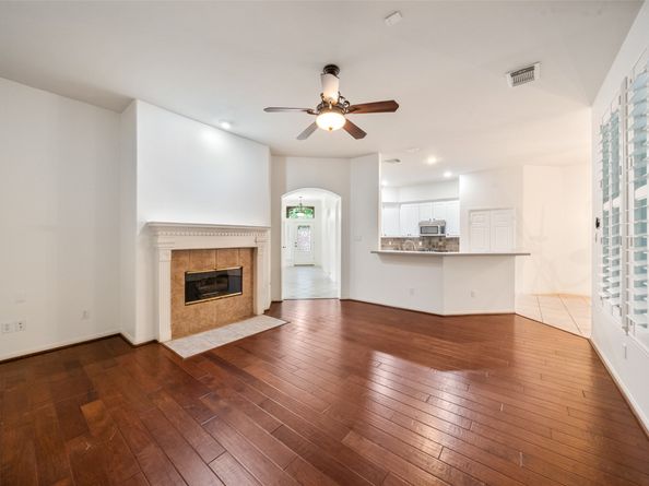 47 Dresden Place, The Woodlands TX 77382