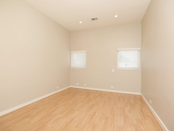 1909 Oakdale Street, Houston TX 77004