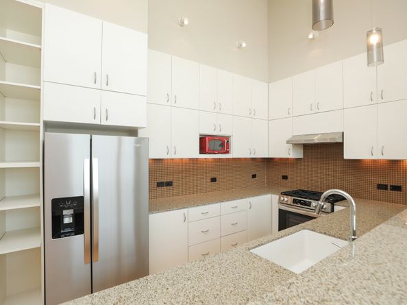 1909 Oakdale Street, Houston TX 77004