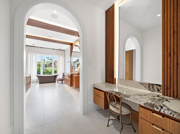 3649 Chevy Chase Drive, Houston TX 77019