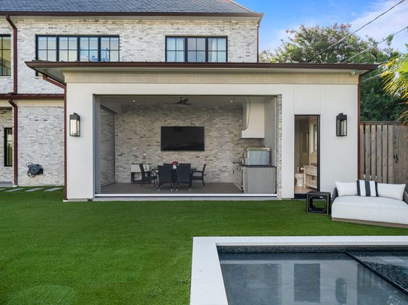 3649 Chevy Chase Drive, Houston TX 77019